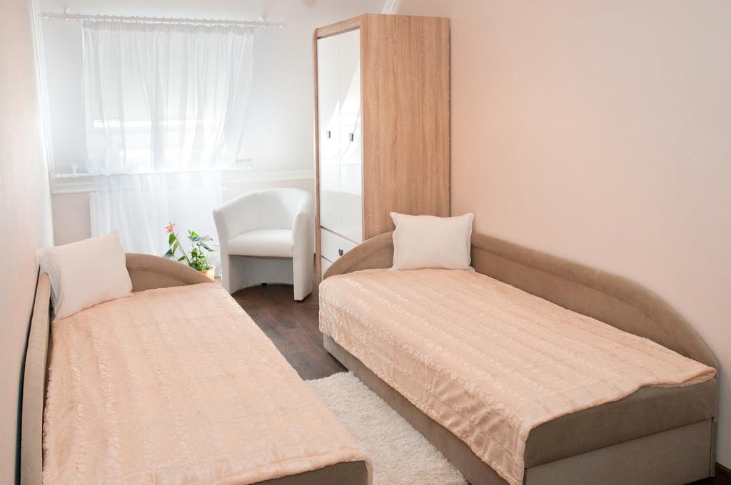 Ametiszt Apartman Hévíz Exterior foto